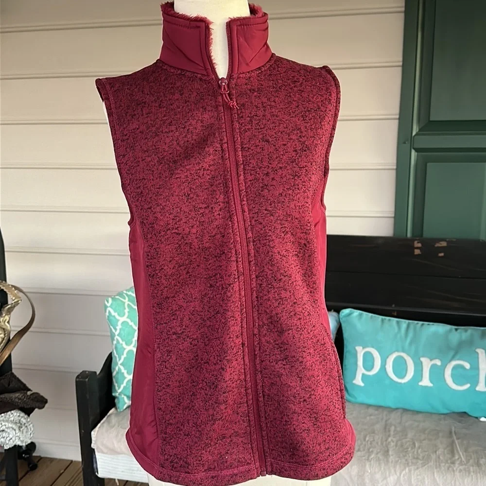 G. H. Bass & Co women’s fleece vest size S